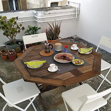 Confortevole Appartamento Vicino Al Centro Lecce Esterno foto